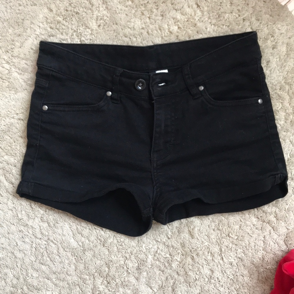 H&M shorts size 8